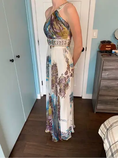 White floral one shoulder gown / grad / prom dress - Worn once - Single sequin shoulder strap, padde...