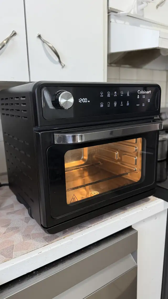 Cuisinart Gourmet Pro Air Fryer Oven, Toast, Grill, Broil, Steam in Toasters & Toaster Ovens in St. Catharines - Image 2