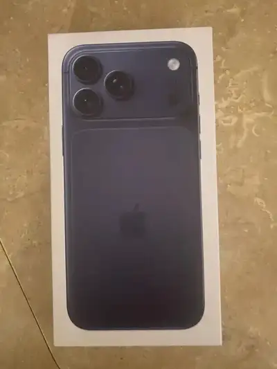 iPhone 17 Pro Max 1GB Unlocked 1100 $$$$, View more
