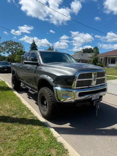 2012 Dodge Ram 2500 Laramie Engine and transmission is solid Lots added on it Winch cable 6 inch fox...