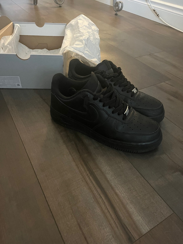 Black Air Force ones Size 10.5 in Men's Shoes in Oakville / Halton Region - Image 2