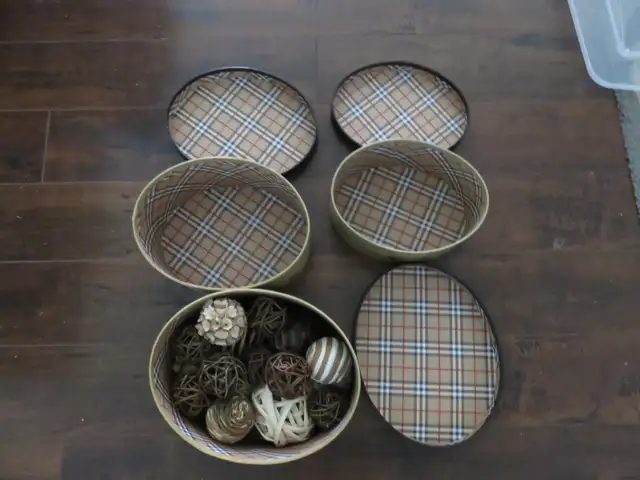 Containers in Hobbies & Crafts in Strathcona County - Image 2