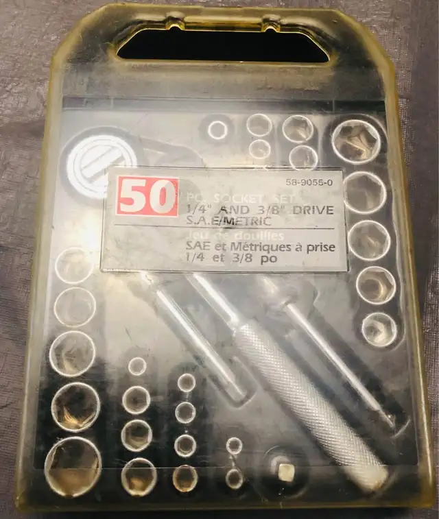 50 PC SOCKET SET 1/4”& 3:8”DRIVE S.A.E/METRIC in Hand Tools in Hamilton - Image 2