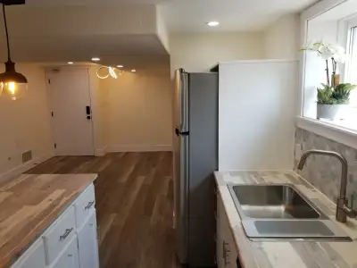 -3 Bed 2 Bath Premium Unit -$33000 + utilities (that’s $1100 per person) -Available September 1 2025...