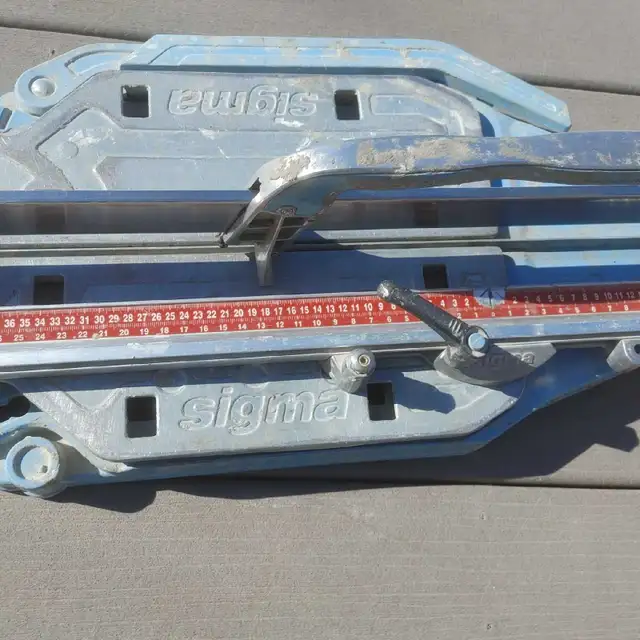 Sigma tile cutter in Other in Edmonton - Image 3