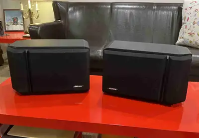 Vintage Bose 201 bookshelf speakers, View more