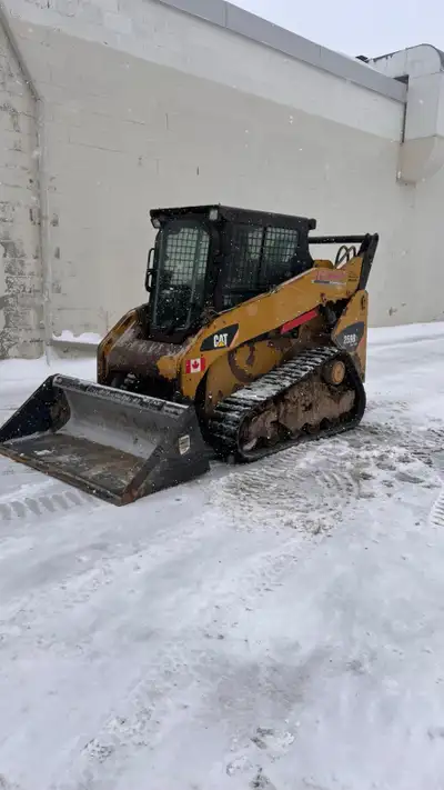 2012 Cat 259B 4000 hours and increasing every day Reverse camera Auxiliary hydrolics Air/heat Works...