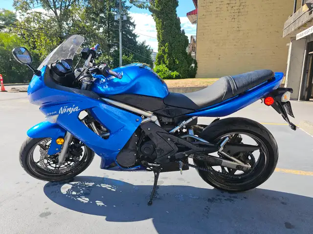2007 Kawasaki Ninja 650R in Sport Bikes in North Shore - Image 3