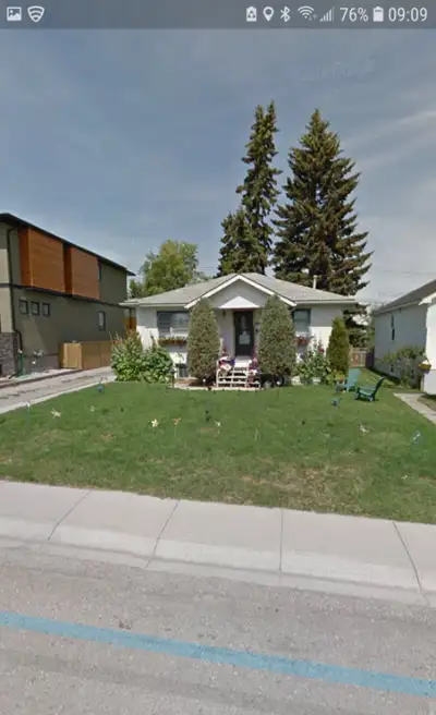 PLEASE NOTE : This revenue property/rebuild is being directed to developers, builders or investors f...