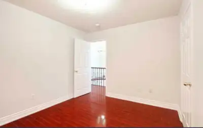 Room available on sharing basis Student Girls Shared kitchen and bath Room on main floor Walking dis...