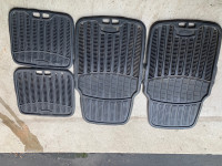 Rubbermaid Universal winter floor mats