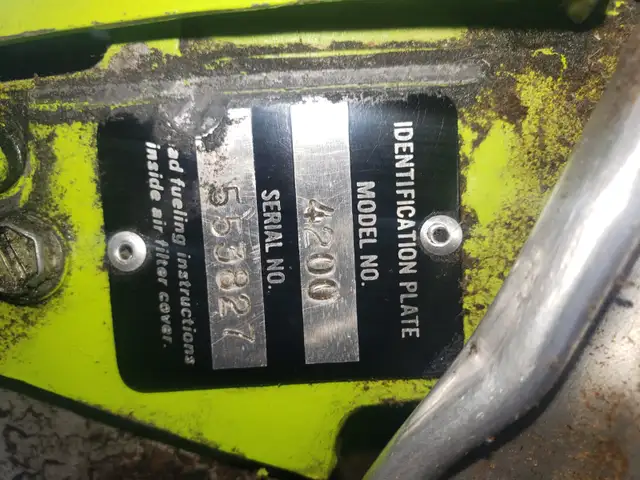 POULAN 4200 COUNTERVIBE CHAINSAW in Power Tools in Kelowna - Image 5