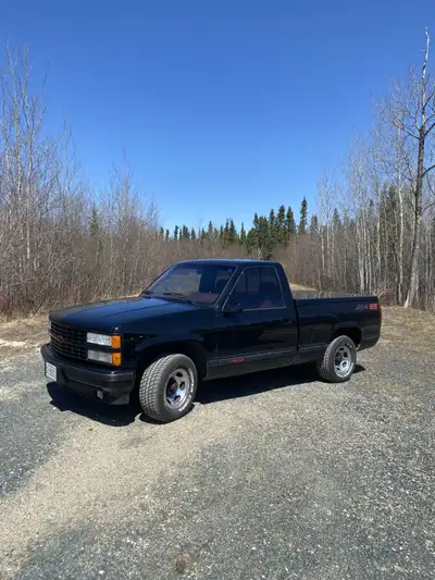 Mostly original except for headers and exhaust, and roll pan. Has a solid tonneau cover. Freshly ful...