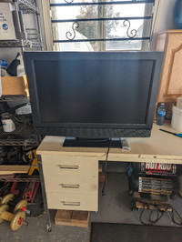32" LCD TV FOR SALE 