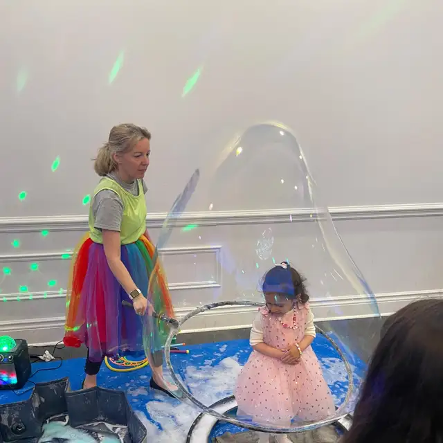 Bubble Show, Face Painting, Balloon twisting and more in Entertainment in Markham / York Region - Image 2