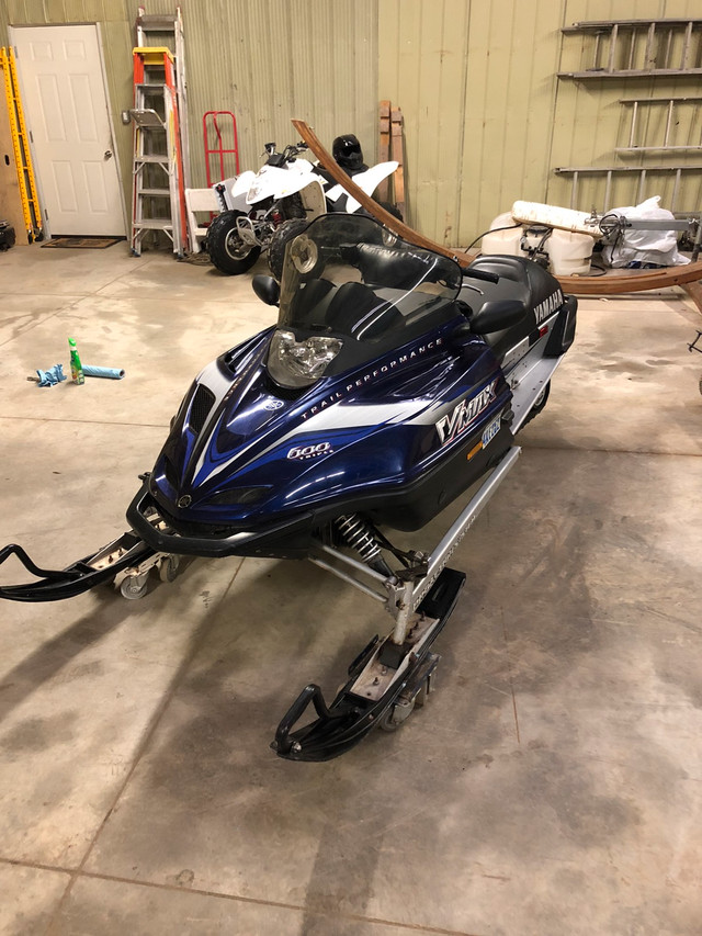 1994 Yamaha Vmax 600 Snowmobile - 21EI | Team Auctions