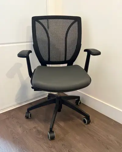 Global Roma 1906 Ergonomic Office Chair – Like New , View more