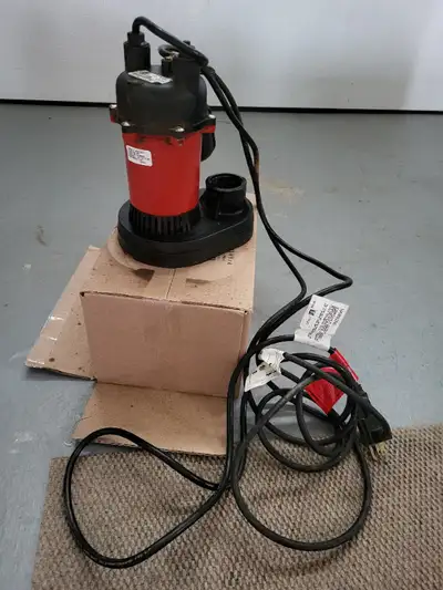 red lion sump pump. RL-SP33T, 1/3 HP, 1 and 1/2 inch discharge. works great was just the wrong size...
