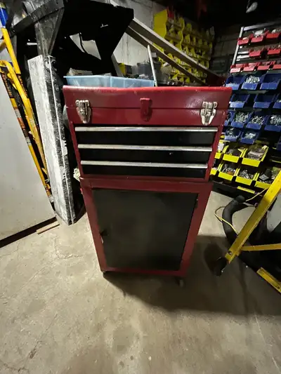 Vintage The tool box and bottom chest are separate. One drawer doesn’t pull out very well (2nd). The...