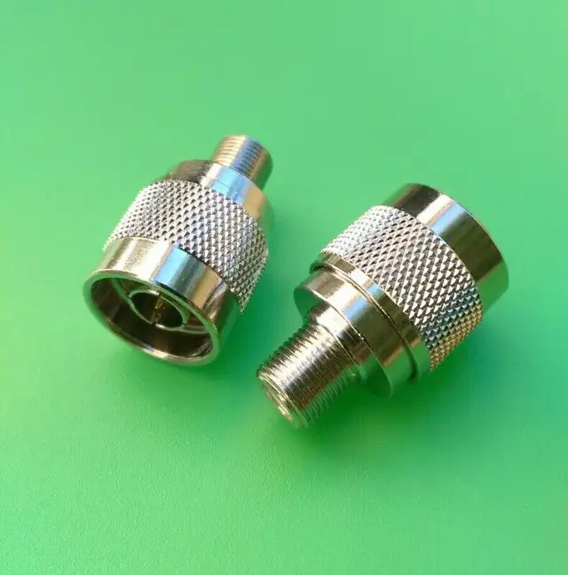 Low Loss Coaxial Cable Adapter for Cell Signal Amplifier in General Electronics in Laurentides - Image 2