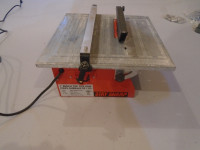 BARGAIN dry wet powered tile cutter, nice condition
