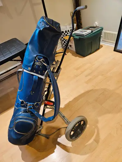 Ensemble de golf gaucher à vendre, View more
