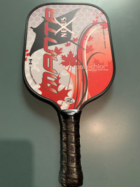 Manta Nexus pickleball paddle - made in Canada