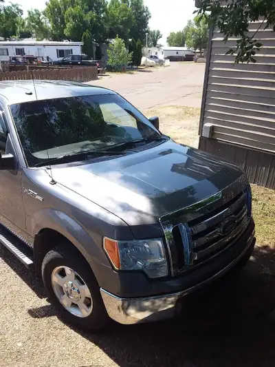 2010 f150 rwd not 4x4 the truck is in good condition with minor rust 4.6v8 good 0n gas it has 216000...
