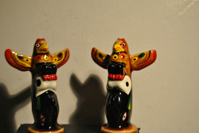 Totem Pole Salt Pepper Shakers Souvenir Vancouver BC Eagle, Thu in Arts & Collectibles in Vancouver