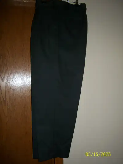 38 X 29 MENS DRESS PANTS, View more