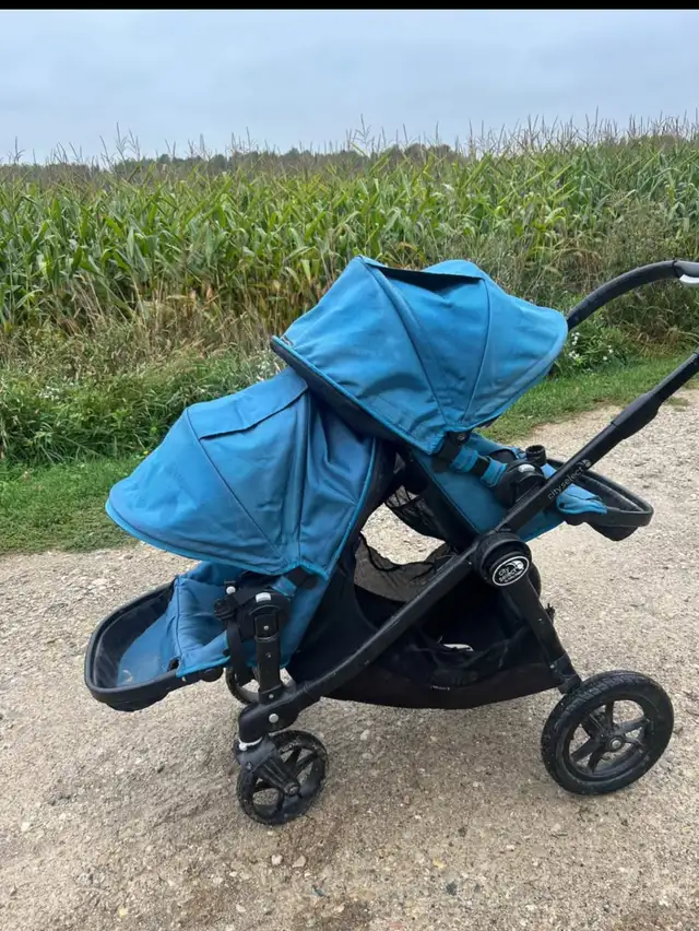 City Select Double Stroller in Strollers, Carriers & Car Seats in Kitchener / Waterloo - Image 2