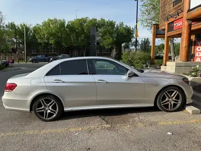 2015 E400 in excellent condition with low kms. Purchased and serviced at local dealership. One owner...