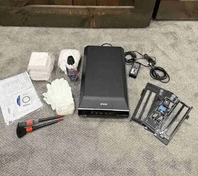 Perfect Condition, barely used. Comes complete with extra accessories such as soft brushes, lint fre...