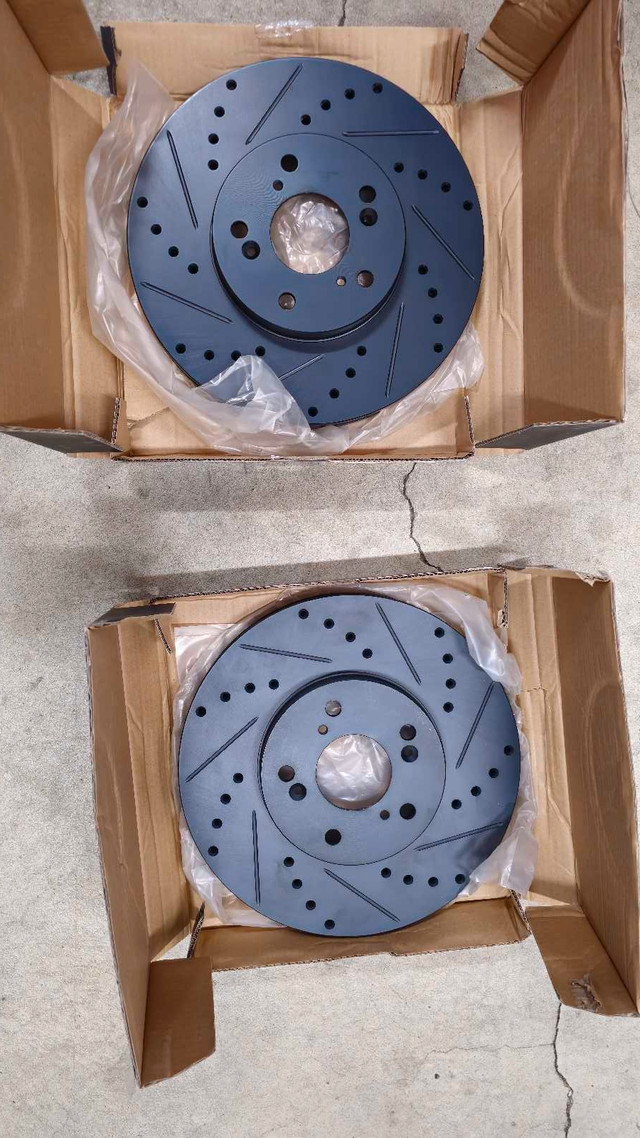 2004-08 Acura TL (standard brakes) front LH @ RH rotors (NEW) in Transmission & Drivetrain in St. Albert