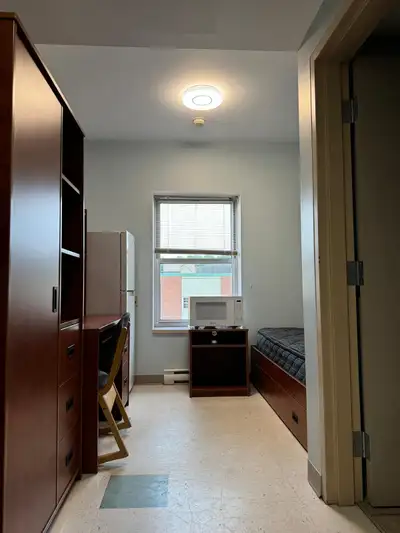 360 Forest Hill Rd, private 1bedroom&1bathroom, near UNB
