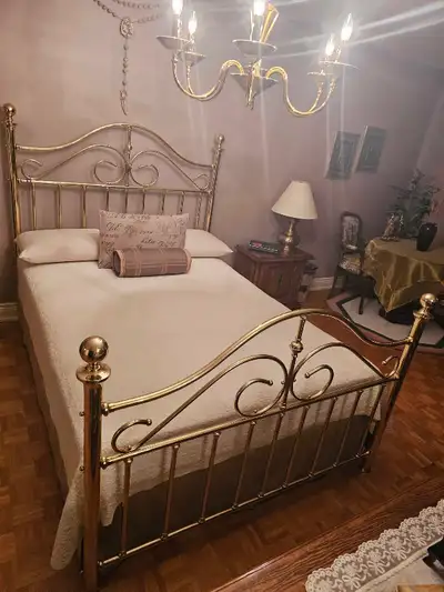 Antique Solid Brass Queen Bed Frame. Mattress and Boxspring can be included for right offer. Or best...