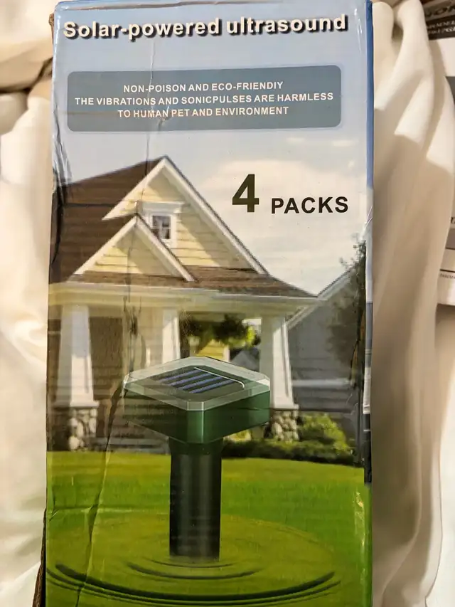 Solar Powered Ultrasound Pest Repeller in Women's - Shoes in St. Catharines - Image 2