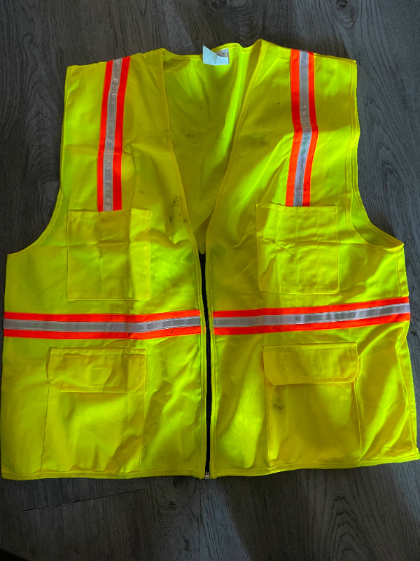 Visual Safety Vest in Other Business & Industrial in Burnaby/New Westminster