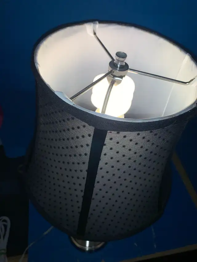 Beautiful Crystal Night Stand Lamp/table Lamp-H 23”great con $15 in Indoor Lighting & Fans in Markham / York Region - Image 7