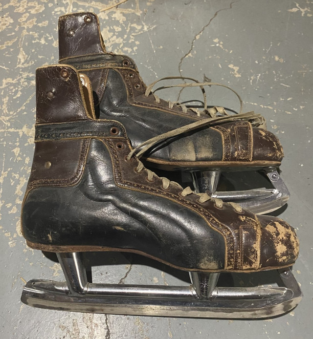 Vintage Men's Hockey Skates - Two Pair for $20 in Skates & Blades in London - Image 2