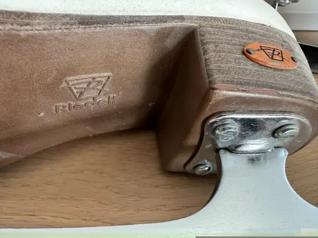 Higher End Riedell Figure Skates - Size 3 1/2 in Skates & Blades in Markham / York Region - Image 5