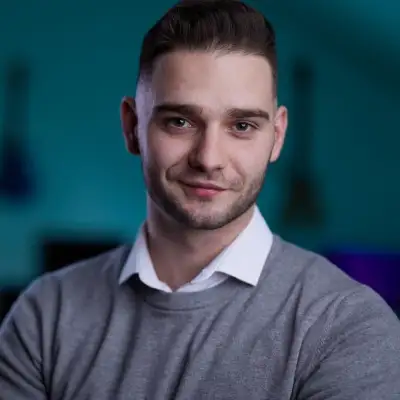 Hi, this is William. I have a Bachelor's in Computer Science with High Distinction from Concordia an...