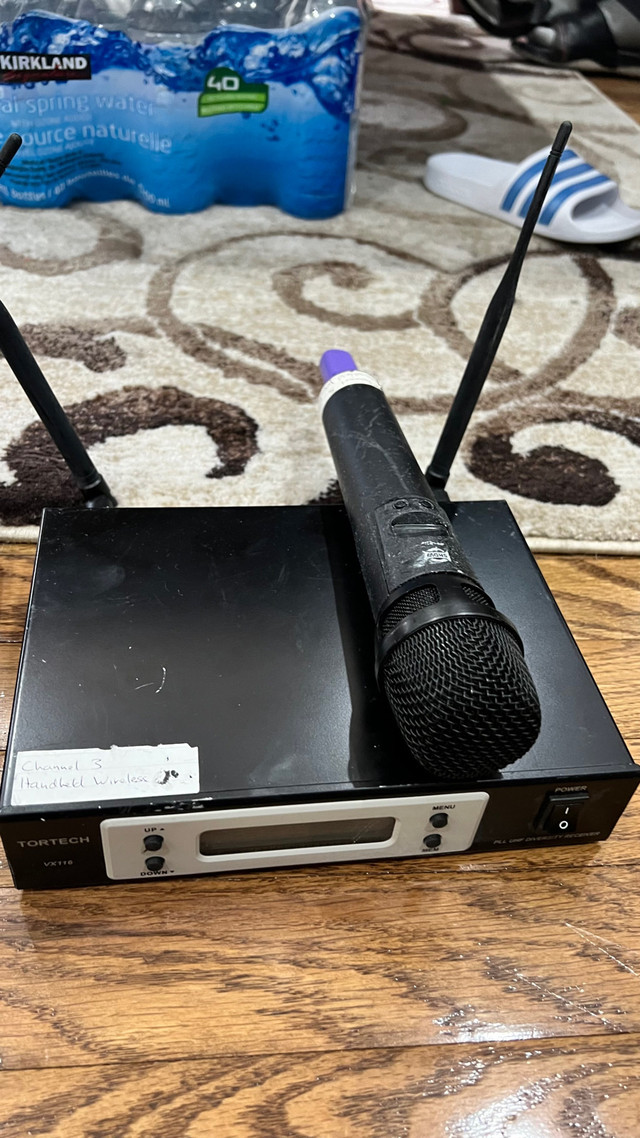 3 wireless microphone 1shure pg58  in Other in Markham / York Region