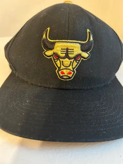 Chicago Bulls Mitchell & Ness baseball cap, View more