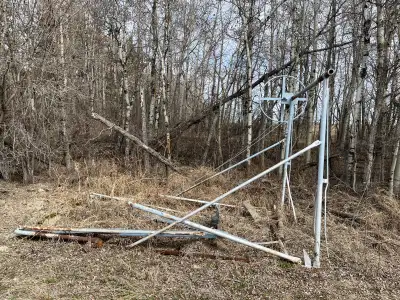 You reading this YES still available Boat lift.. 616 East RR 235 North Coal Lake