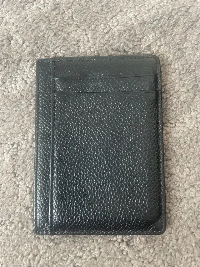 OMT Men’s wallet in Men's in Calgary - Image 3