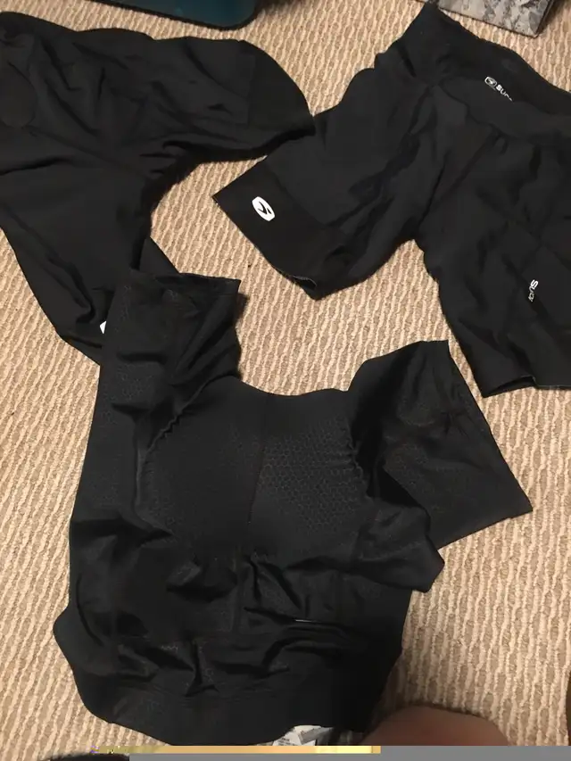 Woman’s cycling shorts in Clothing, Shoes & Accessories in Oakville / Halton Region - Image 10