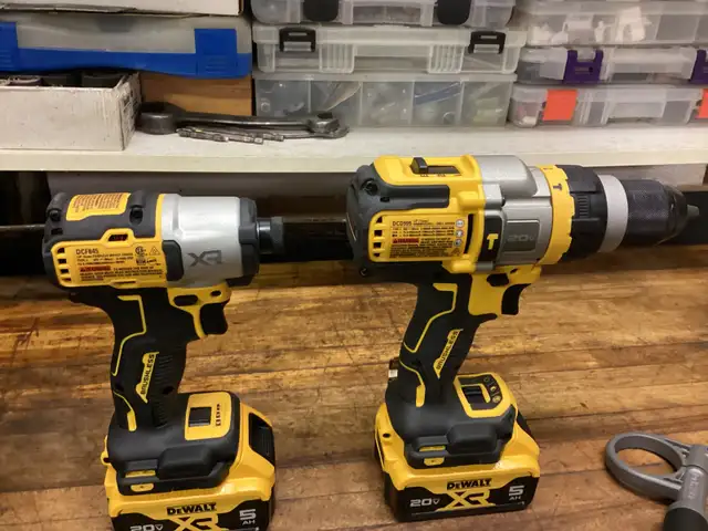 DEWALT 20v MAX XR 3-SP. IMPACT DR. and F. AD.1/2” HAMMER DR. KIT in Power Tools in Barrie - Image 7