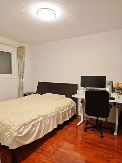 Furnished rooms available in a detached house near Markville Mall in Markham. Room options: Bright s...