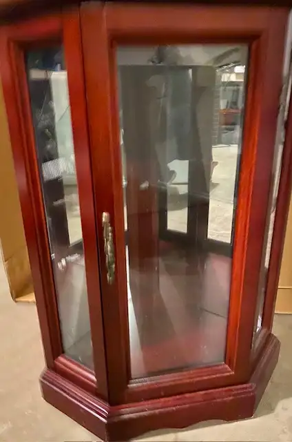 Corner China curio cabinet cherry wood colour - one glass broken in Hutches & Display Cabinets in Edmonton - Image 6